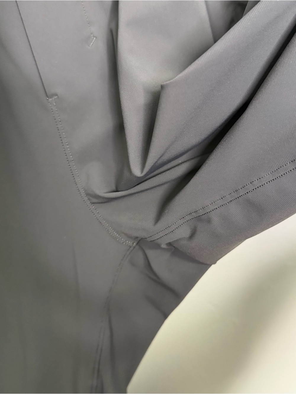 Lululemon Men’s Athletic Workout Running Surge Jogger in Graphite Grey Sz L FLAW - Picture 3 of 7